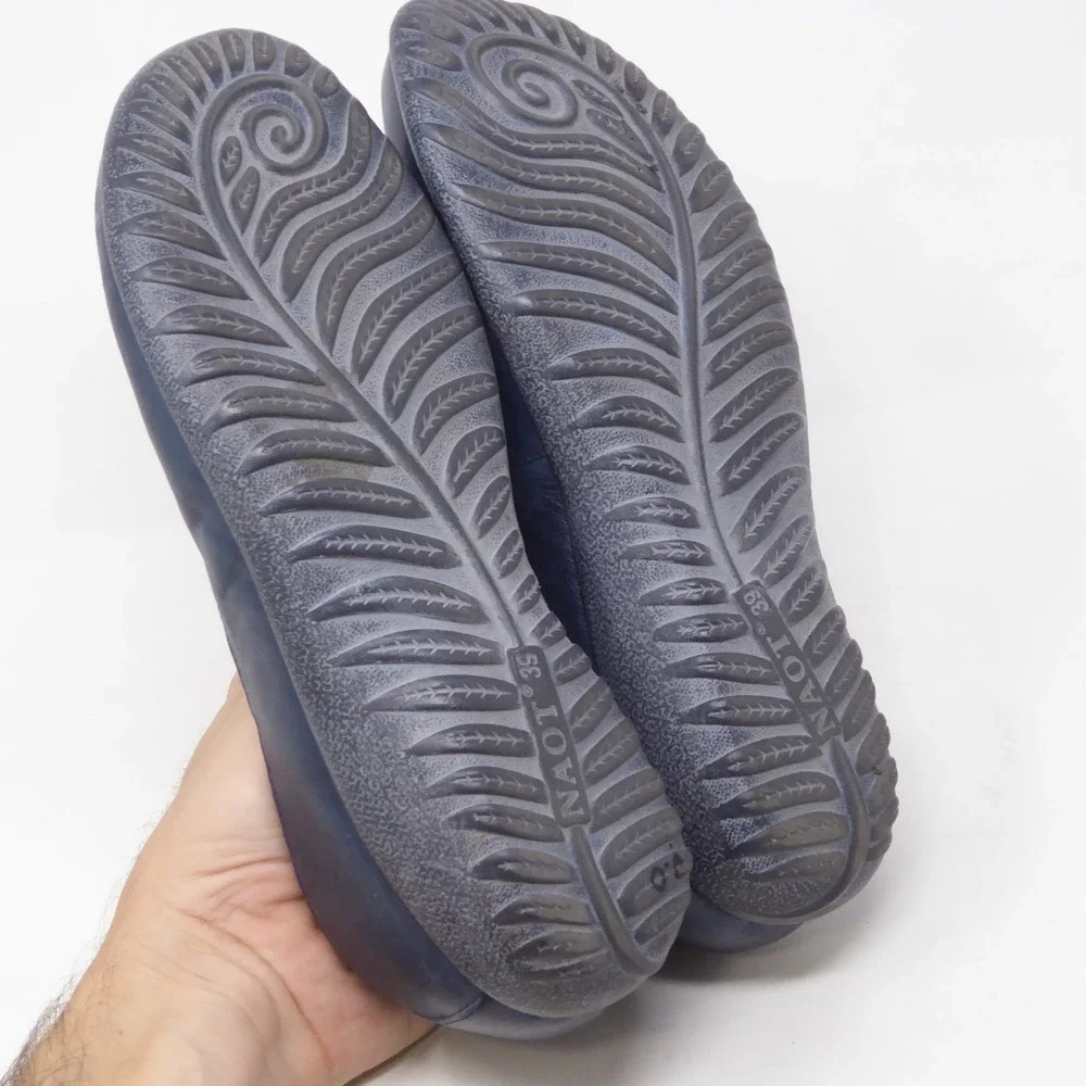 Naot Taupo Womens Flats Navy Blue Leather Comfort Slip On Shoes Size 8